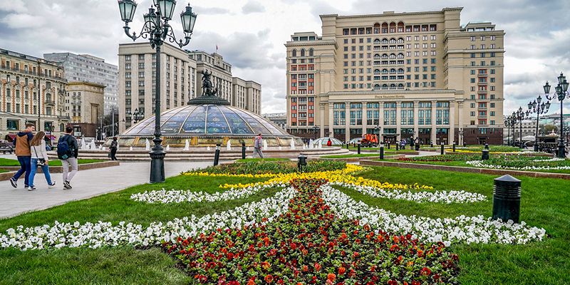 Московские цветники начали готовить к весенне-летнему сезону