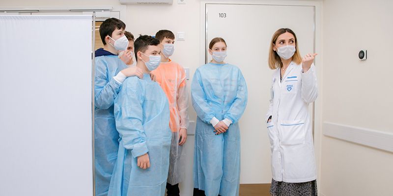 Ученики медицинских классов побывают на экскурсиях в городских поликлиниках и больницах
