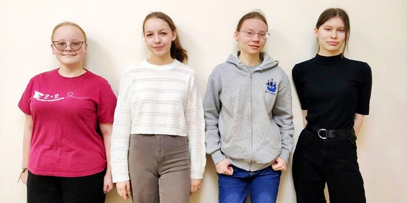 Московские школьницы завоевали три золотые медали на Европейской математической олимпиаде для девушек