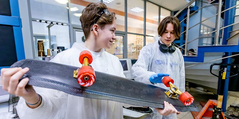 Обучение помощников врачей и предпрофессиональные каникулы: как прошла неделя в социальной сфере столицы