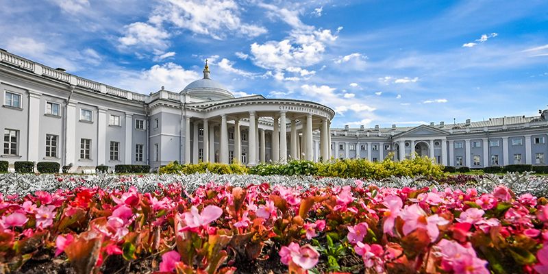 Медицина с именем: с чего начинал Склиф и как оказывает экстренную помощь сейчас