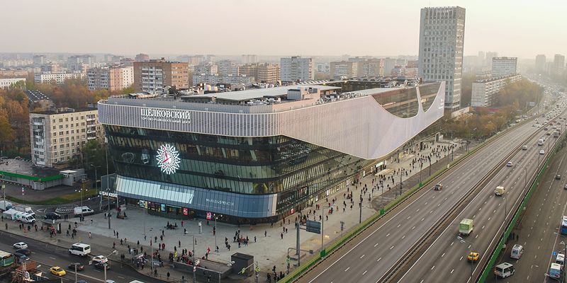Rooftop bus stops, online schedule and convenient services: how Moscow bus stations are developing