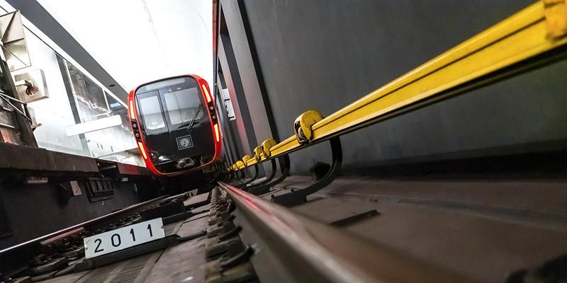 Новые пути, шпалы и лампы: как обновляют инфраструктуру метро в этом году