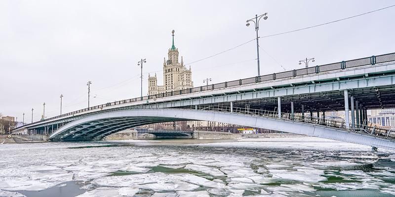 Завершен капитальный ремонт подэстакадного пространства Большого Устьинского моста