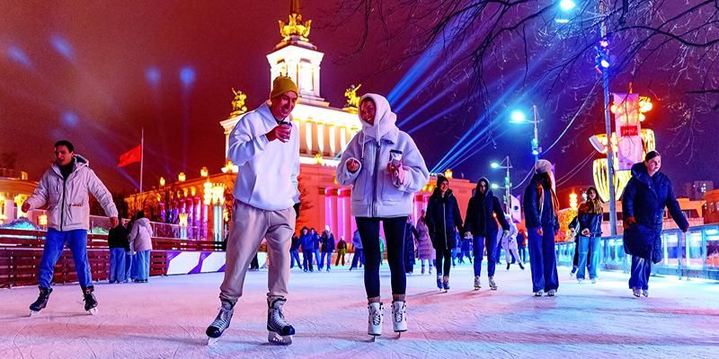 «Зима в Москве»: что ждет посетителей ледового катка на ВДНХ