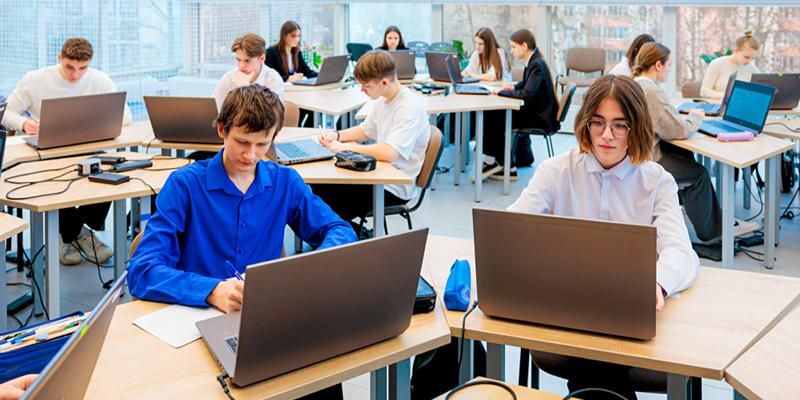 Новые сервисы и функции: итоги работы «МЭШ» за 2025 год