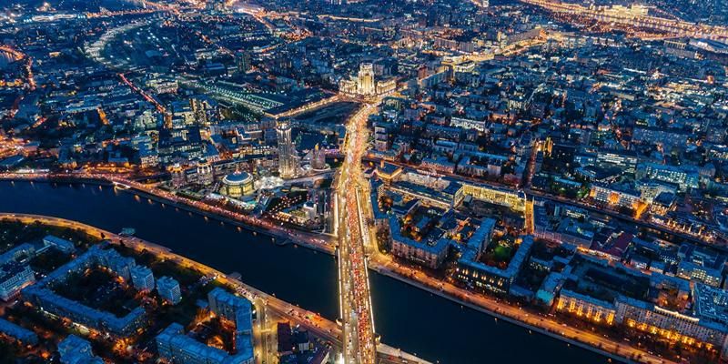 Уличное освещение и архитектурно-художественную подсветку в Москве перевели на летний режим работы
