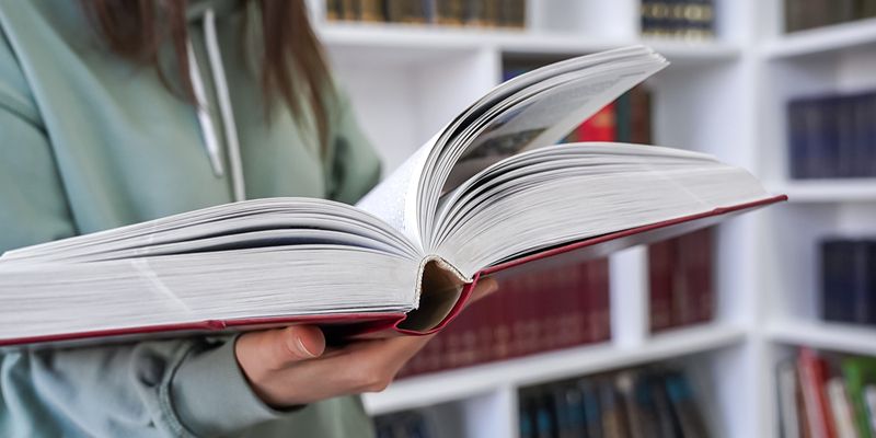 Архитектура и искусство: москвичи выберут тему для апрельской выставки редких книг