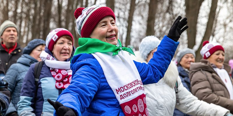 Получить новую профессию, изучить иностранные языки или сняться в мюзикле: как провели пятый год проекта участники «Московского долголетия»
