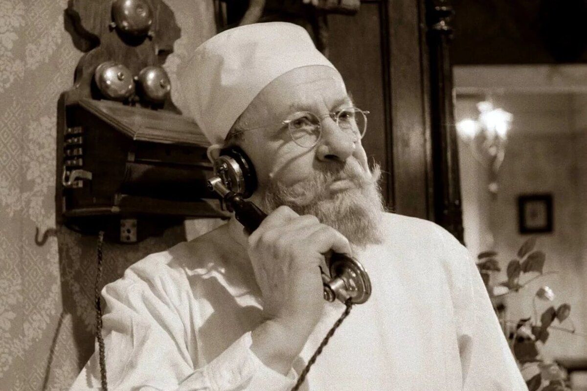Человек, которого любили все: 100 лет со дня рождения Евгения Евстигнеева