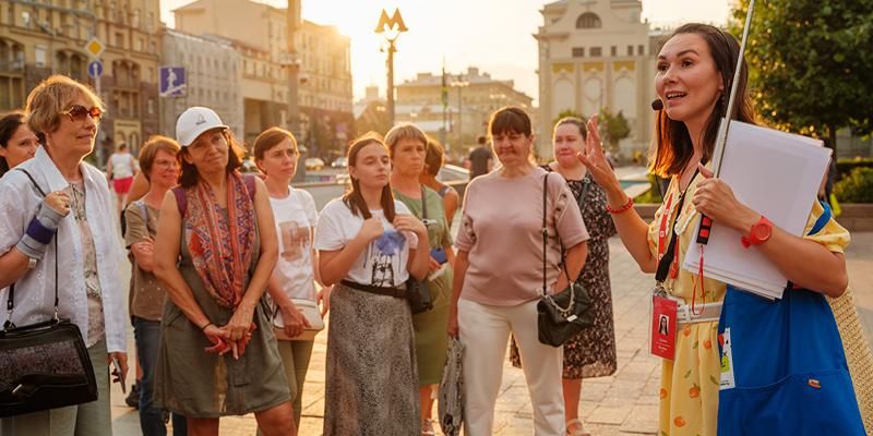 Более 500 бесплатных экскурсий проведут в Москве к Всемирному дню туризма