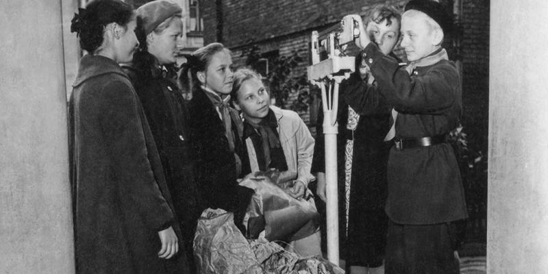 Старые журналы в обмен на подписные издания: Главархив &ndash; о том, как в СССР собирали макулатуру