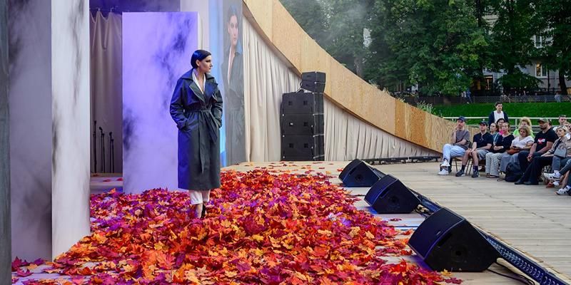 Площадка фестиваля «Театральный бульвар» на Патриарших прудах продлит свою работу до середины сентября