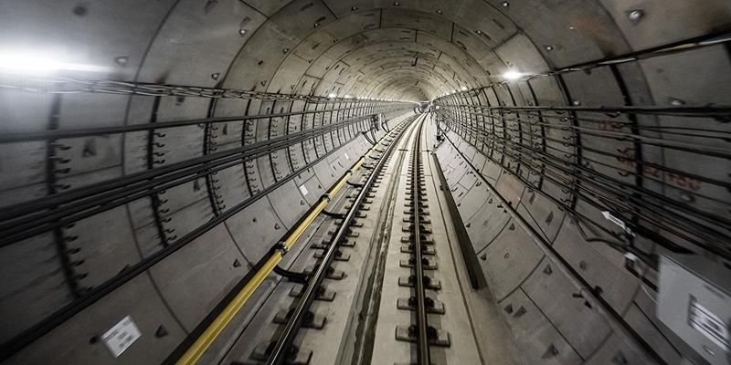 Строительство станции метро «Остров мечты» завершено более чем на 20 процентов