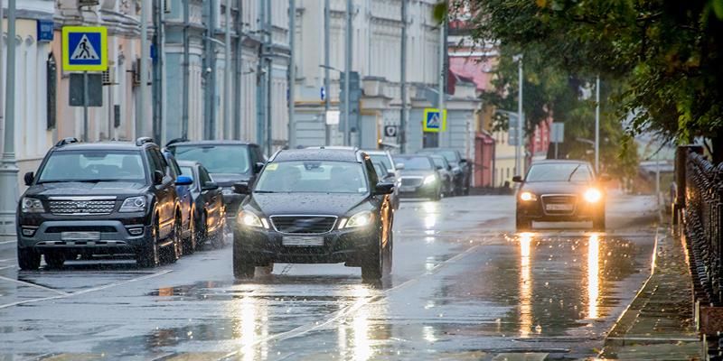 Кратковременный дождь и сильный ветер: в столице ухудшится погода