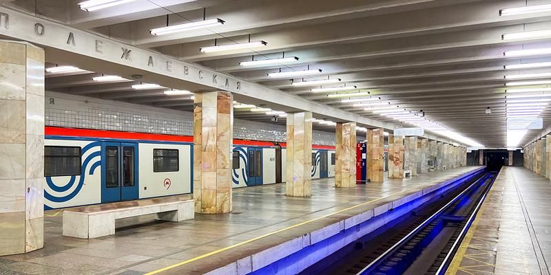 Для безопасности пассажиров: на станции метро «Полежаевская» появилась подсветка путей