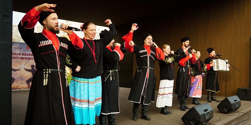 В столичном парке прошел фестиваль казачьих традиций и культуры