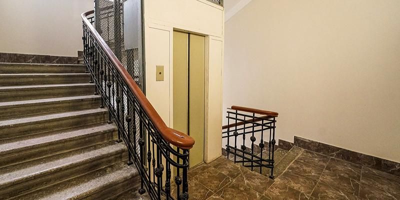 Более шести тысяч подъездов жилых домов отремонтировали в Москве с начала года