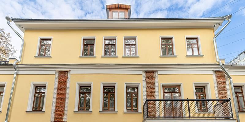 Завершается реставрация главного дома усадьбы конца XVII — XIX века на Тверском бульваре