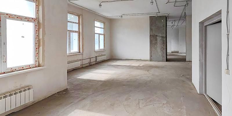 Город реализовал на торгах почти 1900 коммерческих помещений в 2024 году