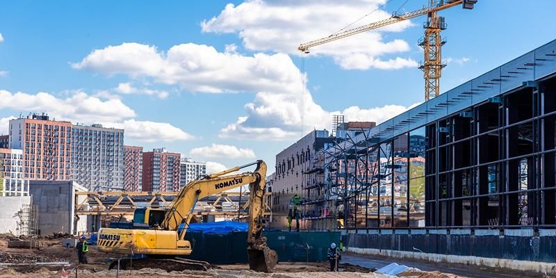 В Москве утвержден новый порядок контроля за ограждениями городских стройплощадок