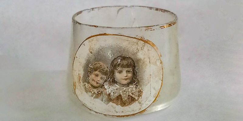 Атрибут рождественского стола: столичные археологи отреставрировали праздничный бокал XIX века
