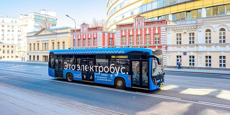 Более семи тысяч автобусов, электробусов и трамваев подготовят к лету