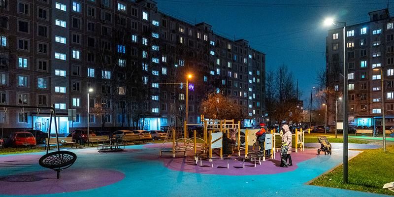 На севере Москвы завершают обновление системы освещения