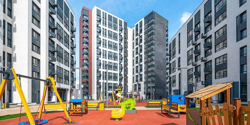 В июне новые квартиры по программе реновации получили около 3,4 тысячи москвичей