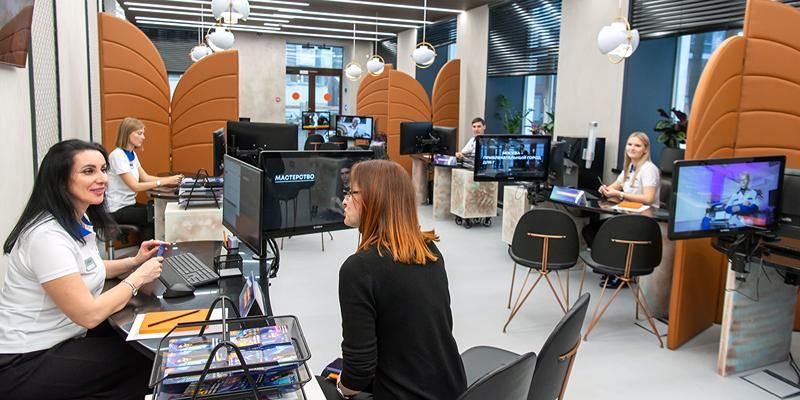 Торговля, промышленность и ИТ: в каких сферах в Москве требуется больше всего специалистов