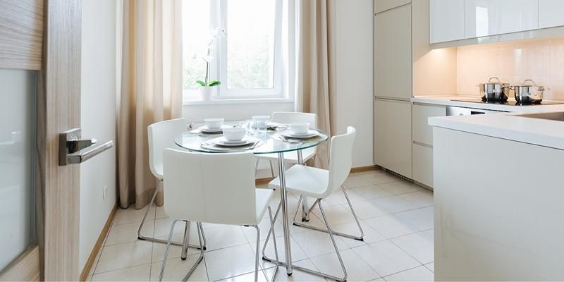 С начала года около 300 семей оформили квартиры из соцнайма в собственность по программе реновации