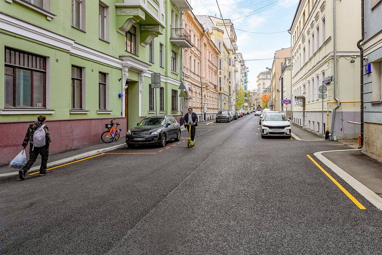 В Басманном районе комплексно благоустроили улицу Машкова