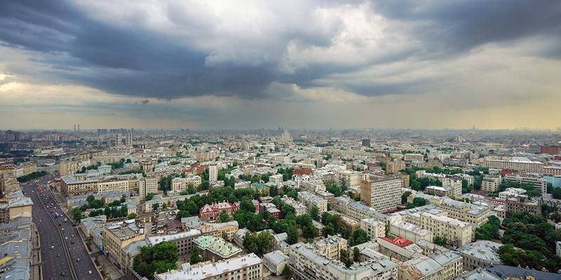 Ливень и сильный ветер ожидаются в Москве