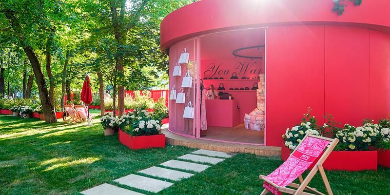 В рамках «Лета в Москве» на Тверском бульваре открылись модные магазины