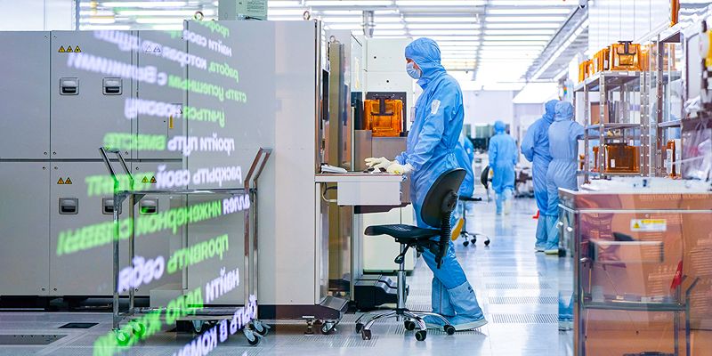 От выращивания микрочипа до запекания в печи: как в Зеленограде создают карту «Тройка»
