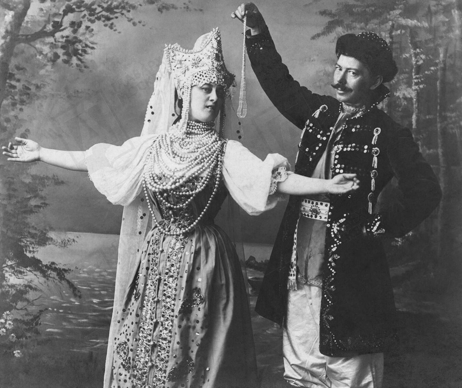 Балетмейстер и танцор Фома Нижинский с партнершей. г. Томск. 1908 г. Автор фото неизвестен. Главархив Москвы