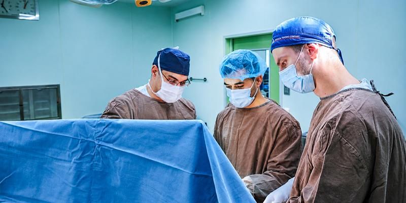 Врачи больницы имени В.М. Буянова восстановили подвижность руки пациентки после тяжелой травмы