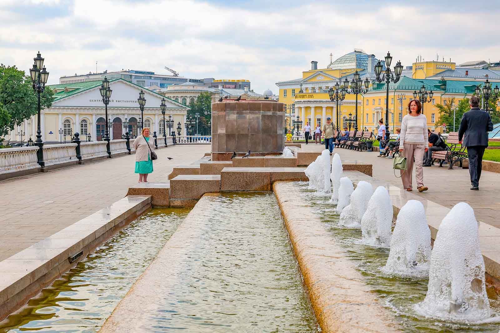 Фонтан «Каскад» на Манежной площади привели в порядок