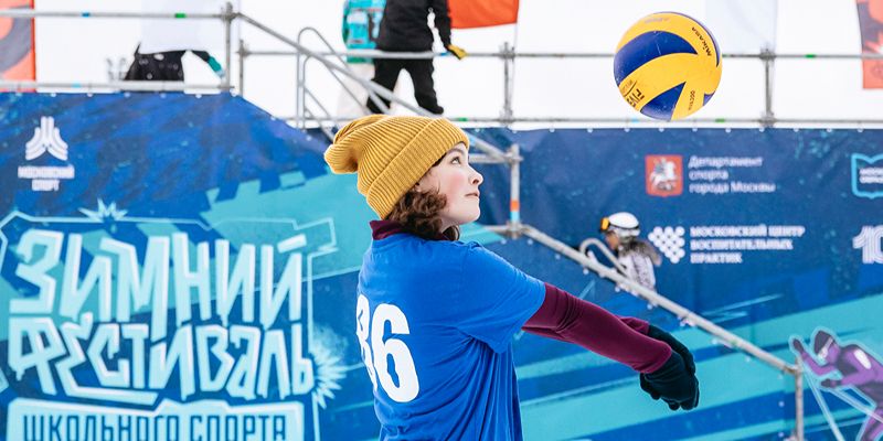 Лыжи, сноуборд, коньки: зимний фестиваль школьного спорта прошел в столице