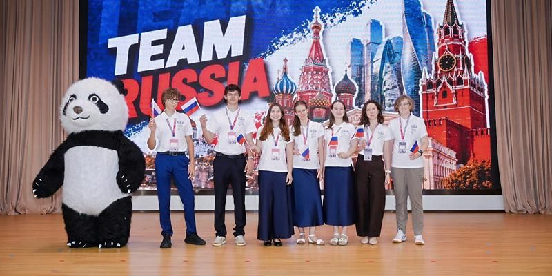 Московские школьники получили медали на Международной олимпиаде по экономике в Китае