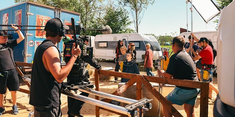 Около 200 фильмов и сериалов снимали этим летом в Москве