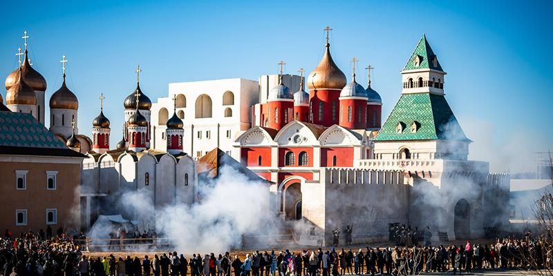 Кинопоказы и исторические реконструкции: что подготовили культурные площадки столицы ко Дню народного единства