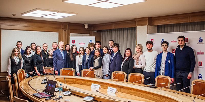 Молодёжь московских региональных землячеств предложила свои инициативы Депутату Государственной Думы