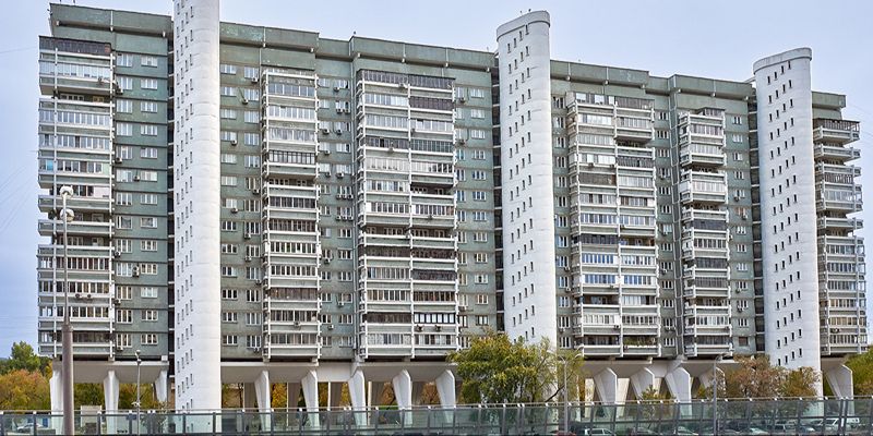 Завершен капитальный ремонт дома-сороконожки на Беговой улице