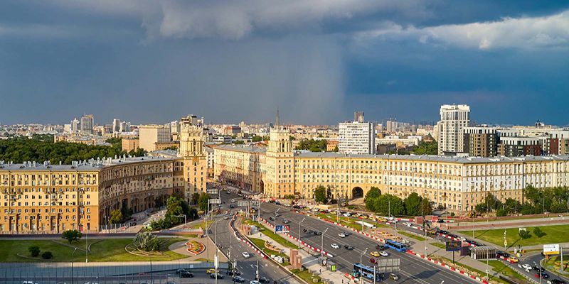 Москвичей предупредили о грозе и сильном ветре