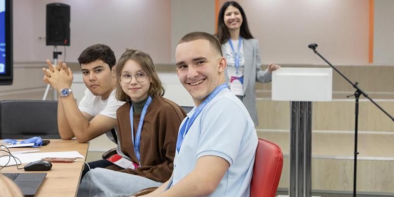 Более 300 ведущих компаний организуют бизнес-тренинги для московских школьников