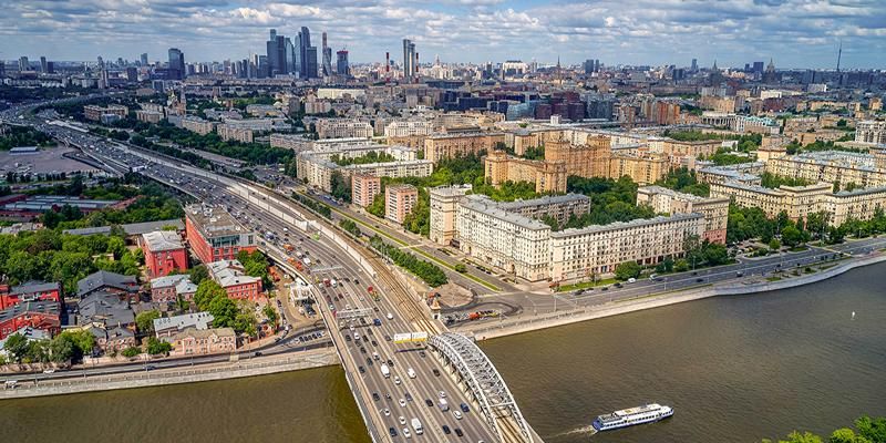 Перекрытие дорог в Москве: с 28 по 30 августа ограничат движение в Хамовниках