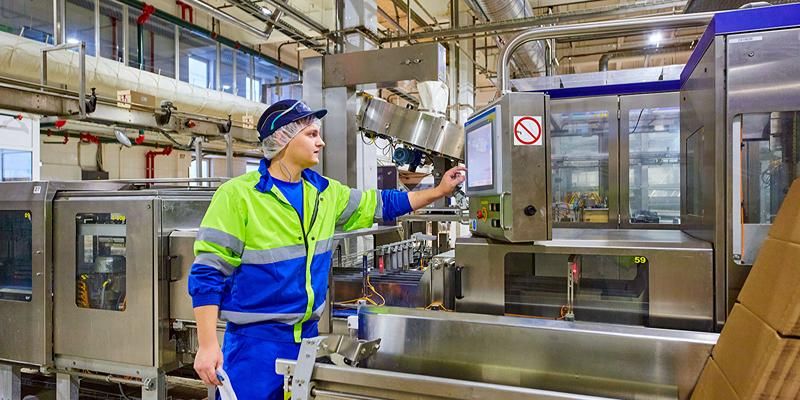 Столичные предприятия обрабатывающей промышленности нарастили объемы производства