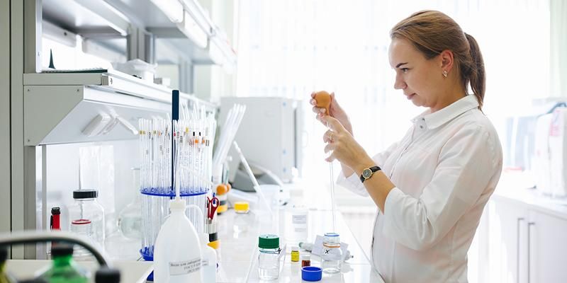Специалисты провели в 2025 году более 3,3 миллиона исследований качества воды в столице