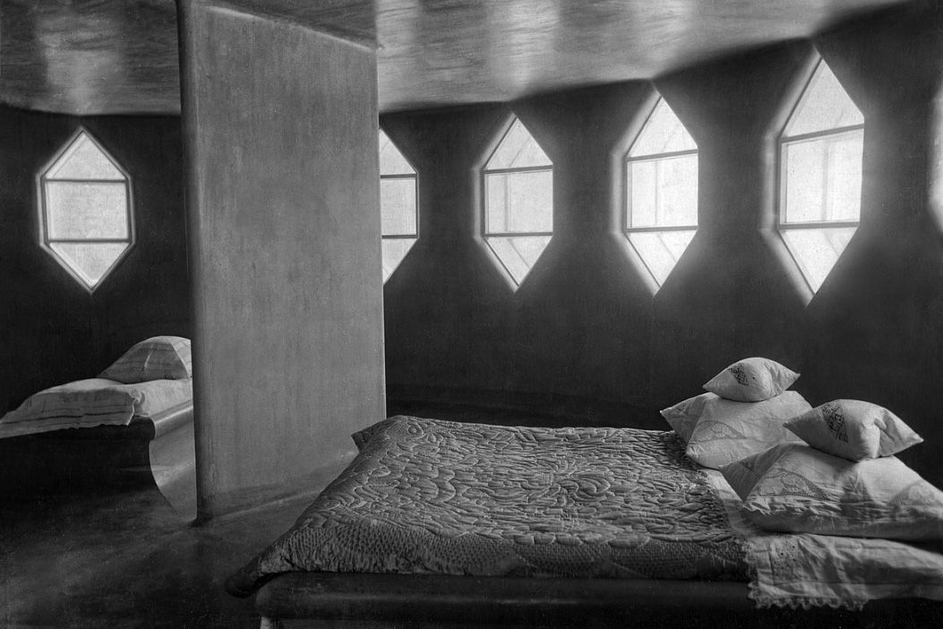 Спальня. 1920-е годы. Государственный музей архитектуры имени А.В. Щусева